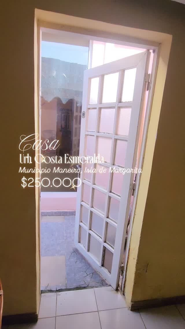 Casa 4 hab en Costa Esmeralda, Pampatar, Nueva Esparta - imagen 1