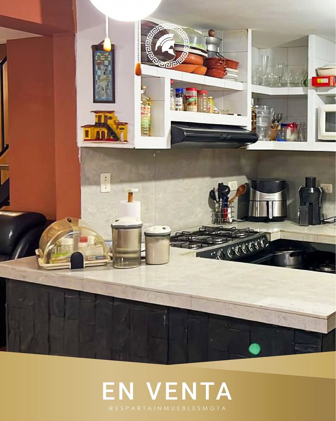 Townhouse 4 hab en Los Robles, Maneiro - imagen 4