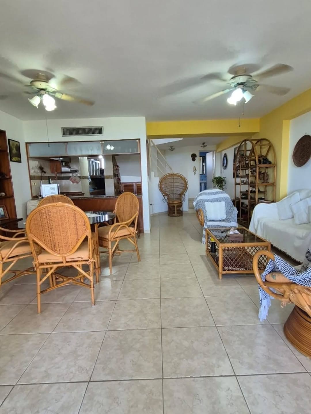 Apartamento Duplex en Conjunto Residencial Kokomar, Isla de Margarita - imagen 2