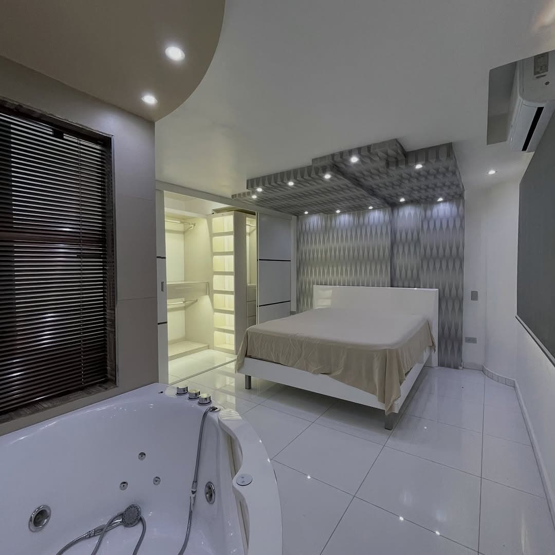 Apartamento amoblado 1H/1B en Le Parc Suites El Parral 9