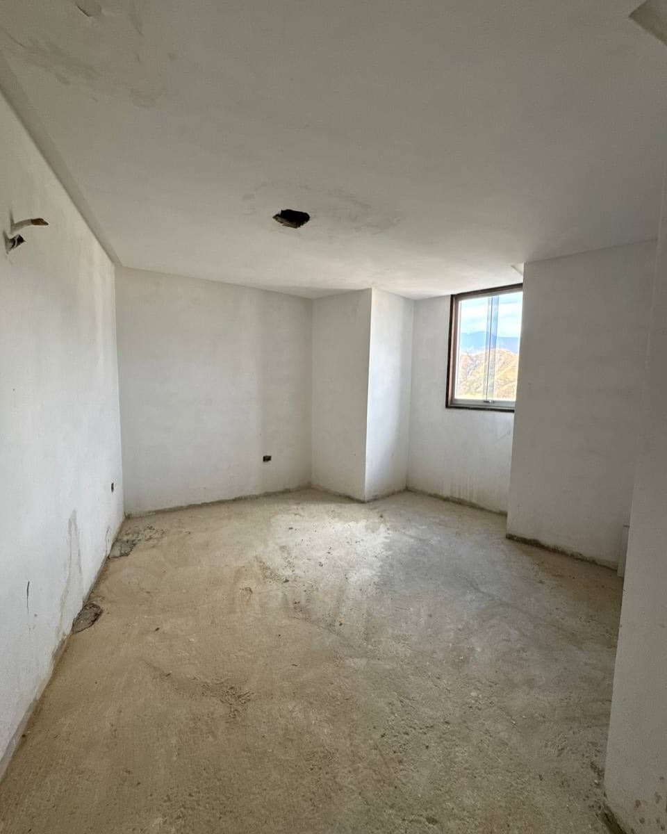 Apartamento en venta en La Soledad, Maracay - 173 m² 14