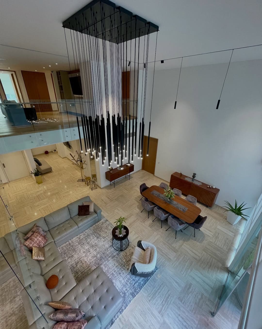 Planta Baja en Campo Alegre - 4 Hab, 5 Baños - imagen 5