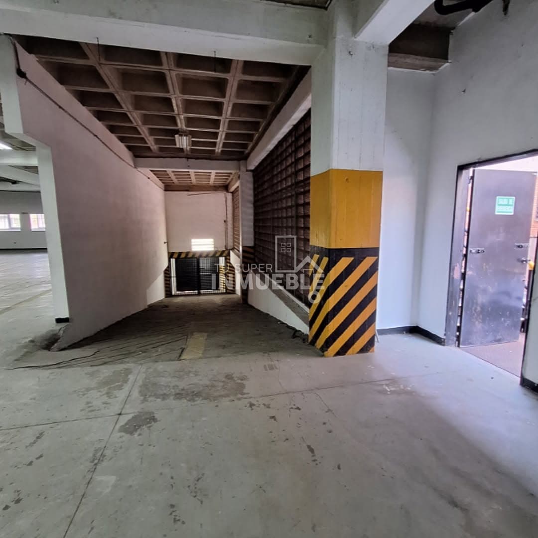 Edificio Industrial en Venta - La Urbina, Caracas 6