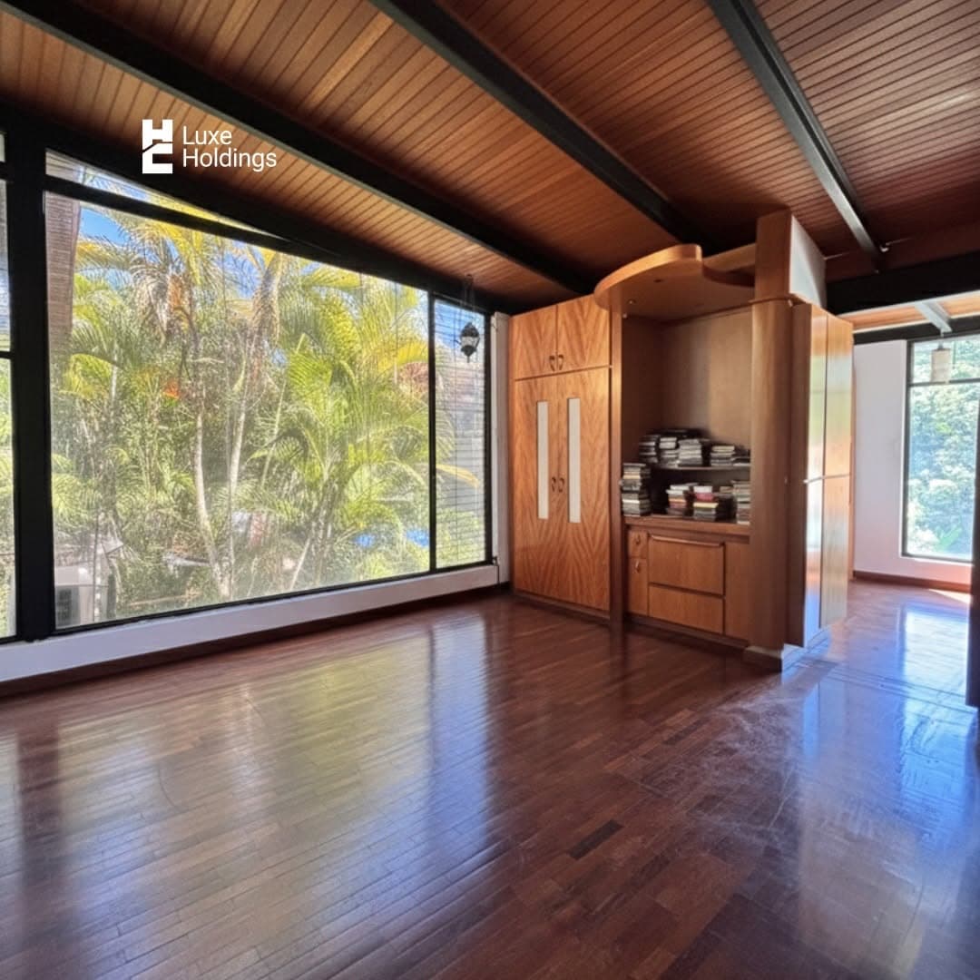 Casa en venta con arquitectura de autor en Caurimare 6