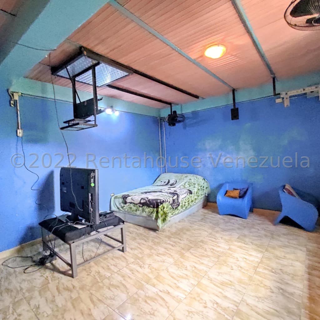 Edificio comercial-residencial en Palo Negro, Maracay 8