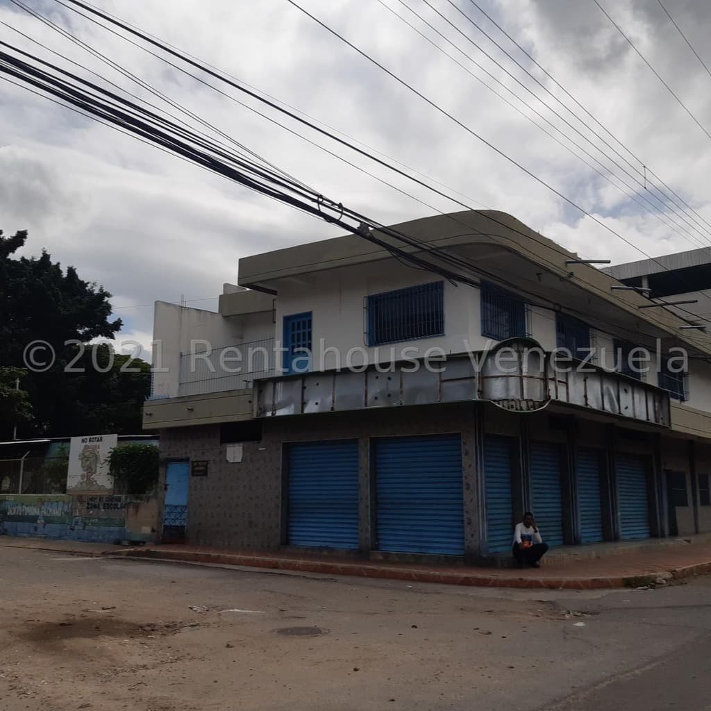 Local comercial 590m² en Maracay - Ex restaurante - imagen 2