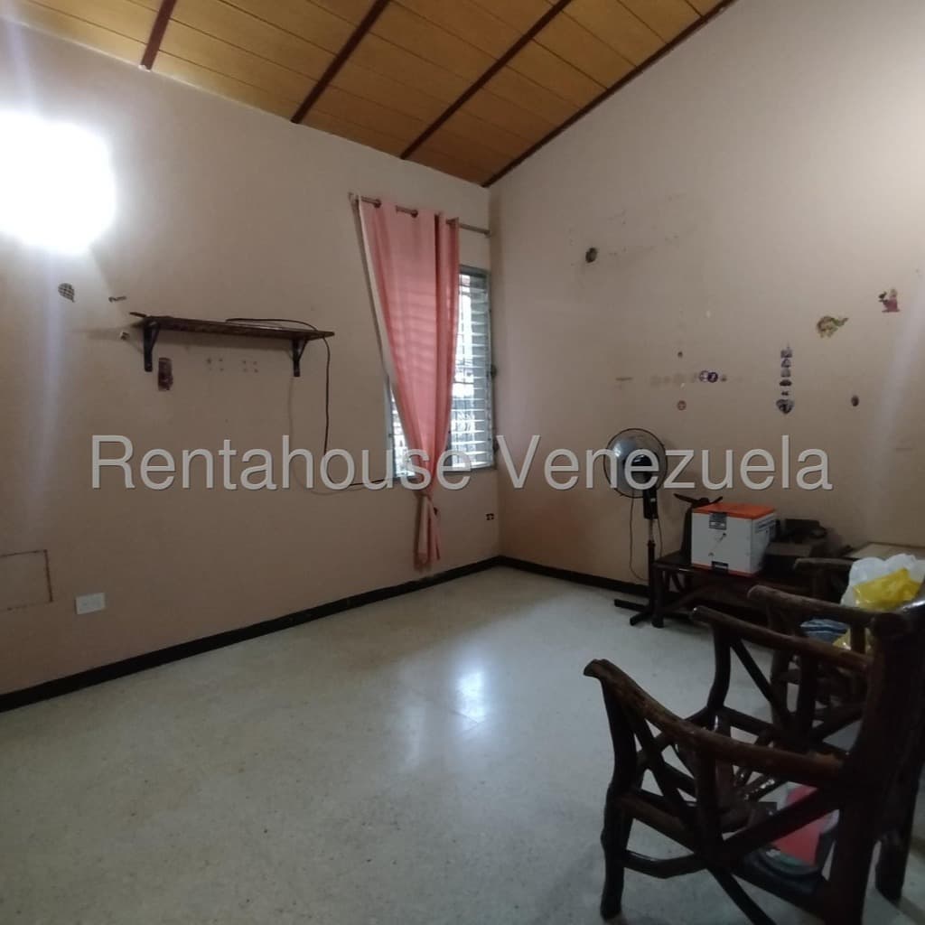 Casa Duplex 5 hab El Limón, Maracay - 1.035 m² 8