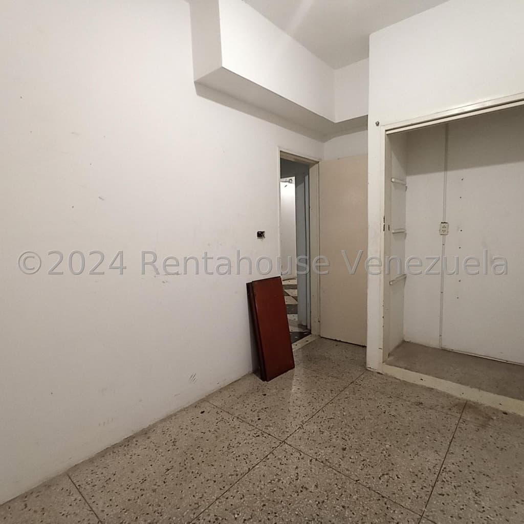 Edificio comercial en venta - Maracay, zona centro 6
