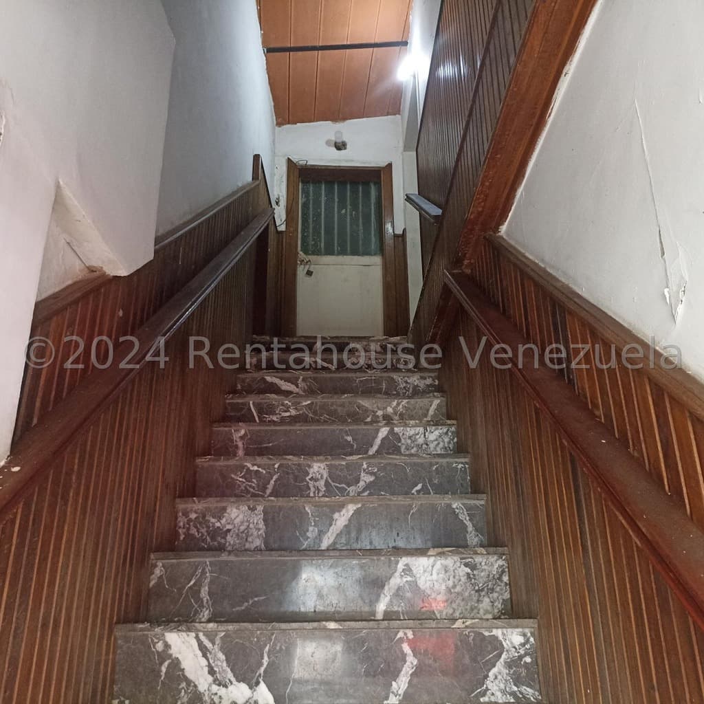 Edificio comercial en venta - Maracay, zona centro 7