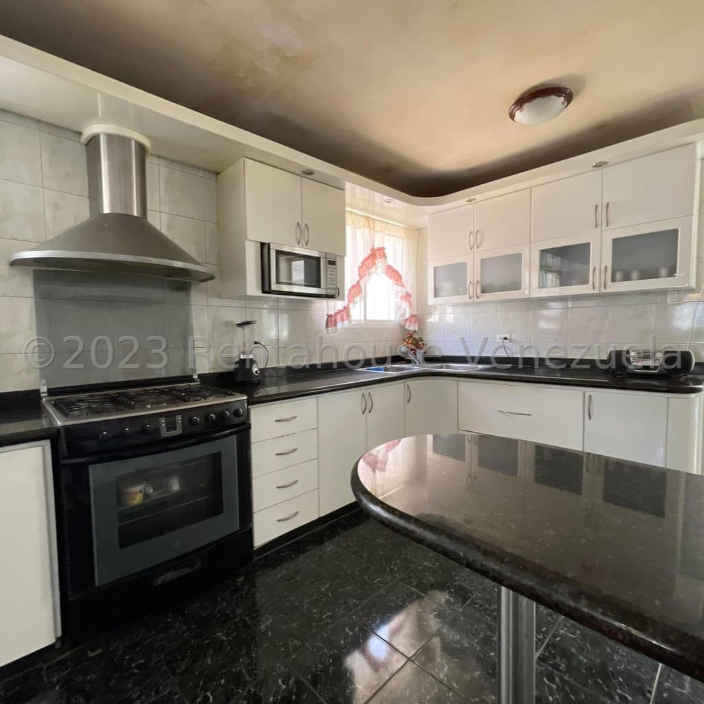 Casa Dúplex San Jacinto, Maracay - 4 hab, 3 baños 7