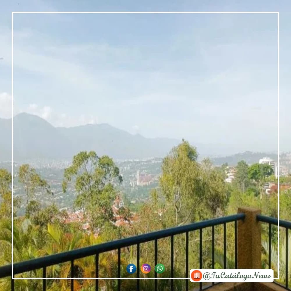 Town House 6H/5B Alto Prado, Caracas - 350 m² - imagen 5