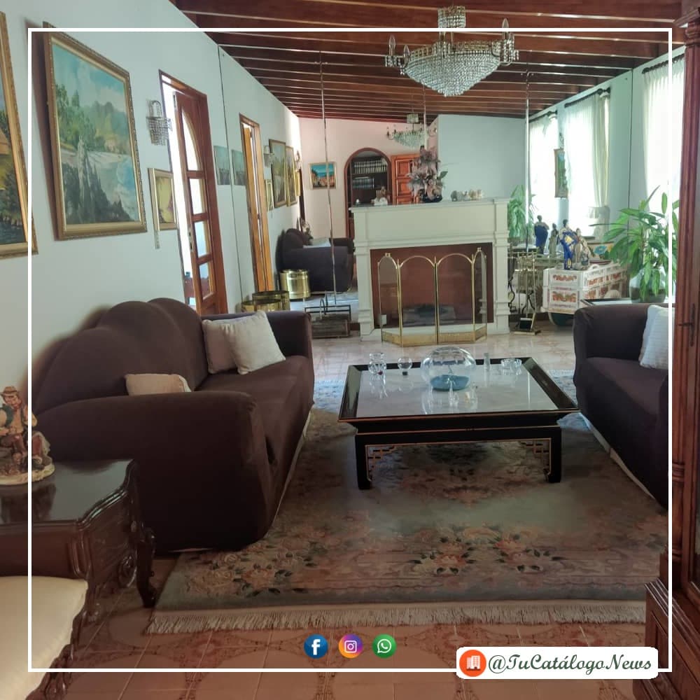 Quinta en venta, Alto Prado, Caracas - 4 hab, 375 m² - imagen 3