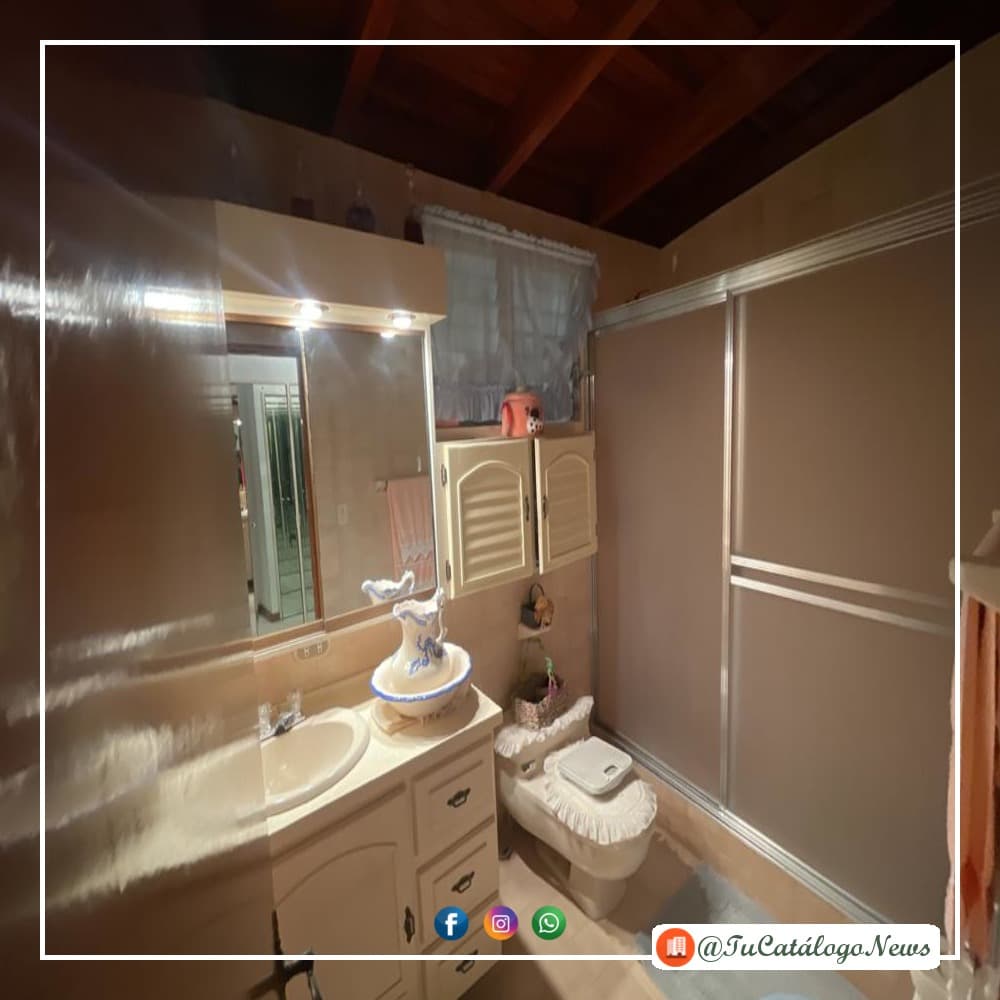 Casa en Alto Prado, Caracas - 4 habitaciones 6