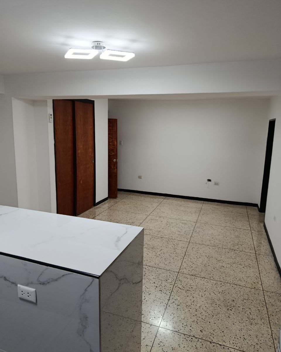 Apartamento en El Marqués, Sucre - imagen 2