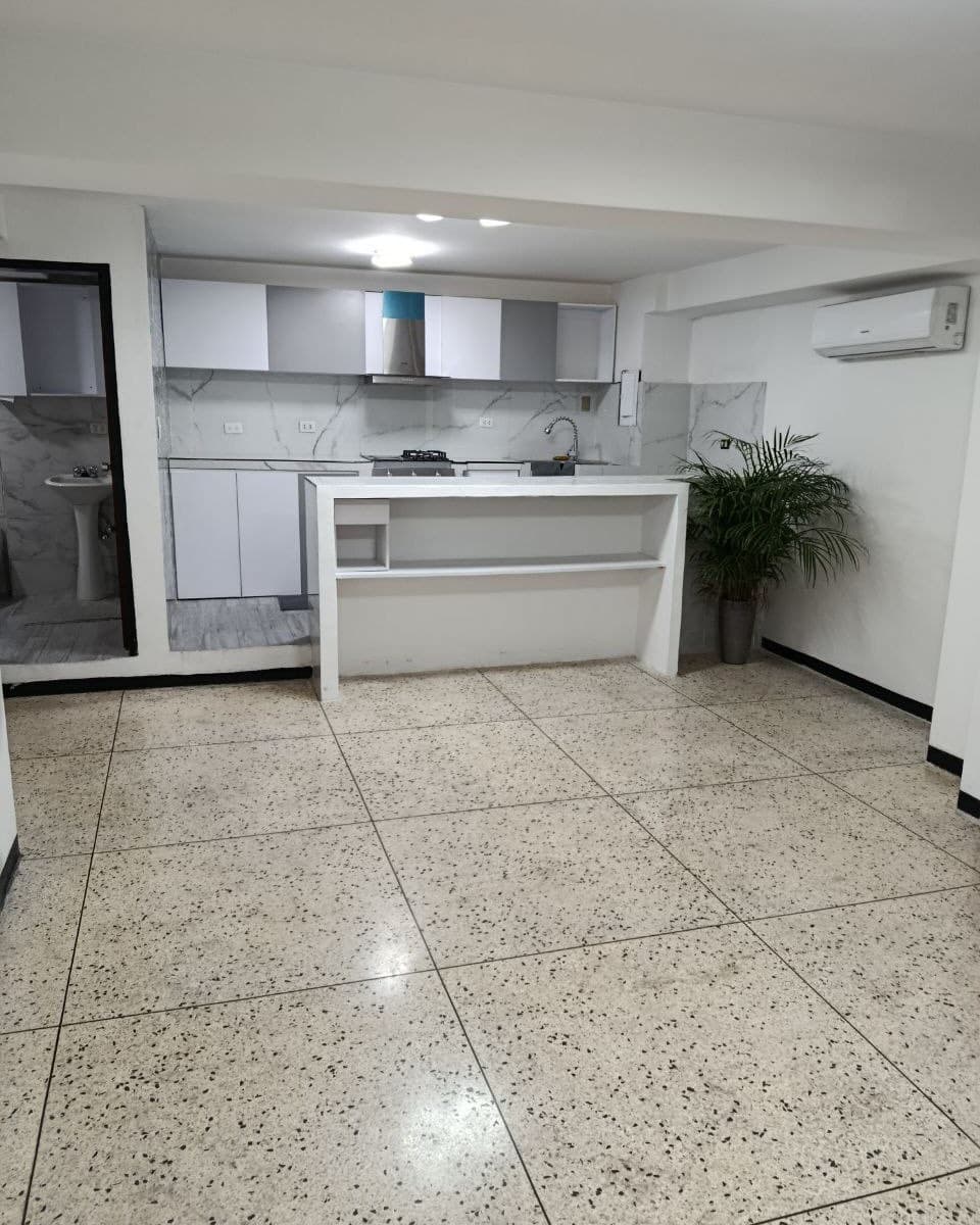 Apartamento en El Marqués, Sucre - imagen 4