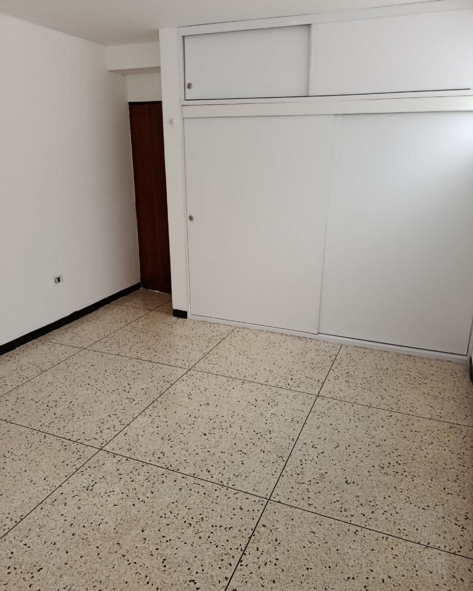 Apartamento en El Marqués, Sucre - imagen 5