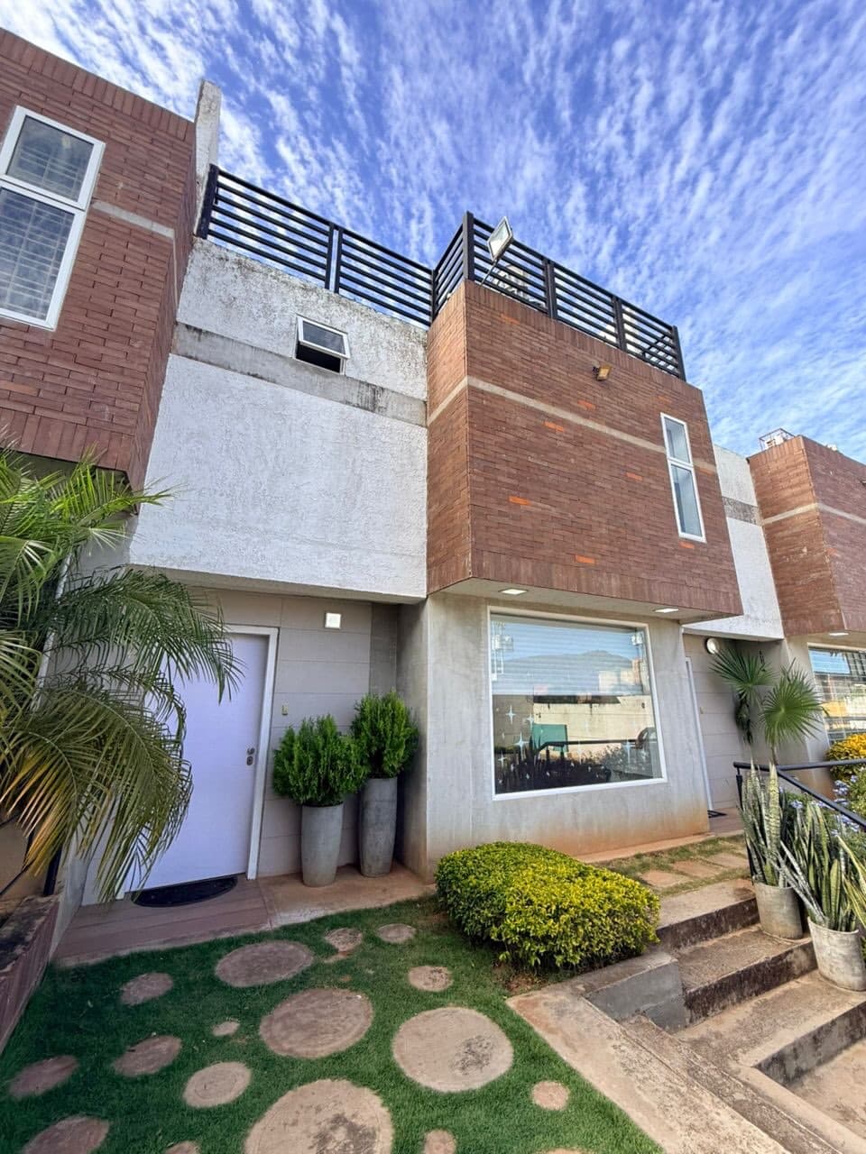 Townhouse en La Asunción, Arismendi - imagen 1
