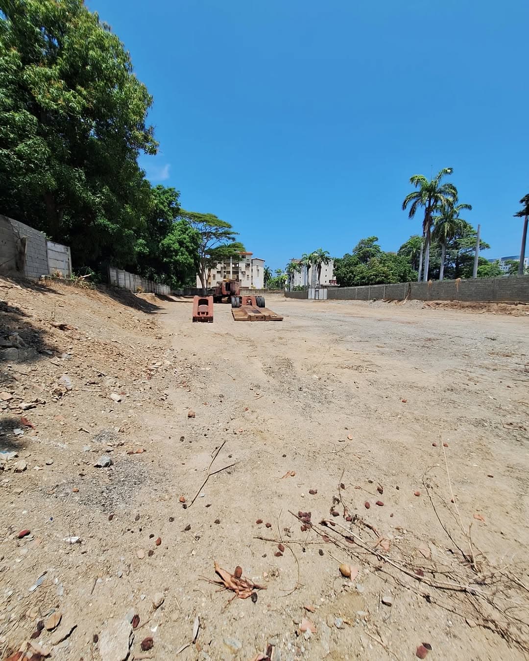 Terreno en La Guaira, Vargas 11