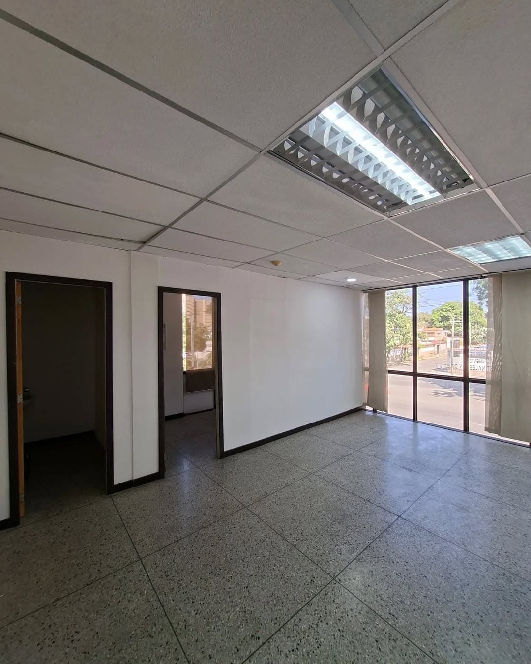 Oficina en Caraballeda, Vargas - imagen 2
