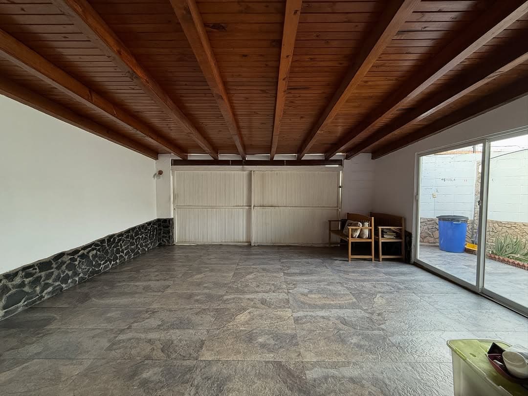 Casa en Barcelona, Simón Bolívar 12