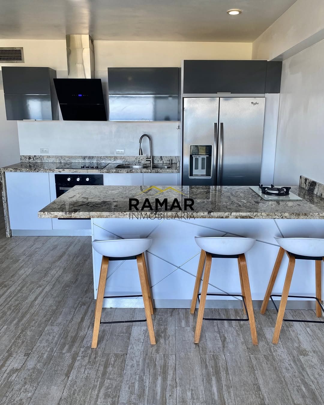 Apartamento en Caraballeda, Vargas - imagen 4