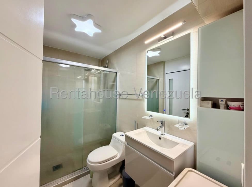 Apartamento en Los Dos Caminos, Sucre 11