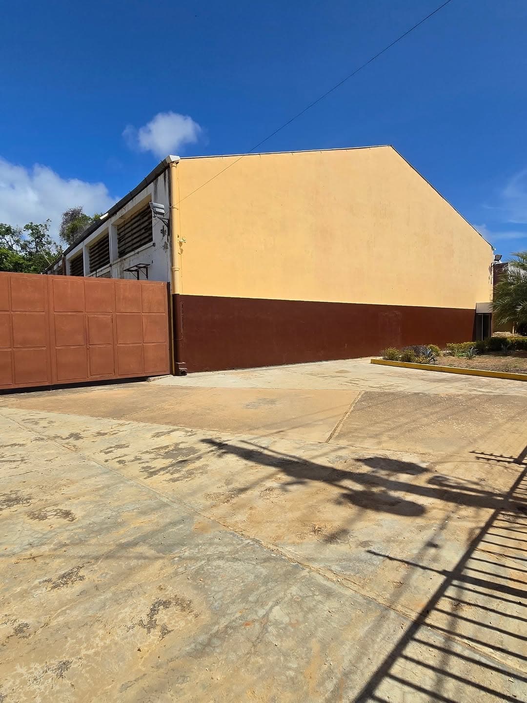 Galpón en Nueva Esparta - imagen 2