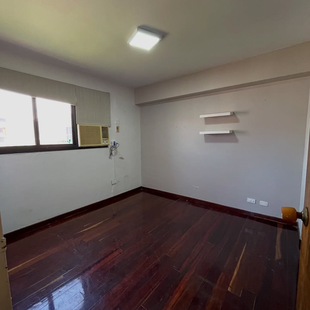 Apartamento en Valencia, Libertador 9