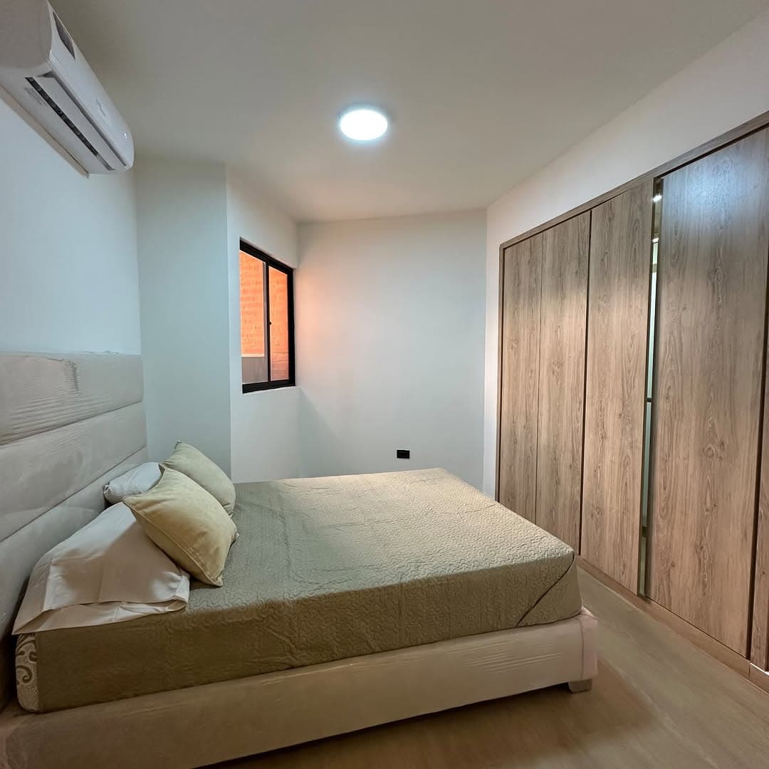 Apartamento en Valencia, Libertador 8
