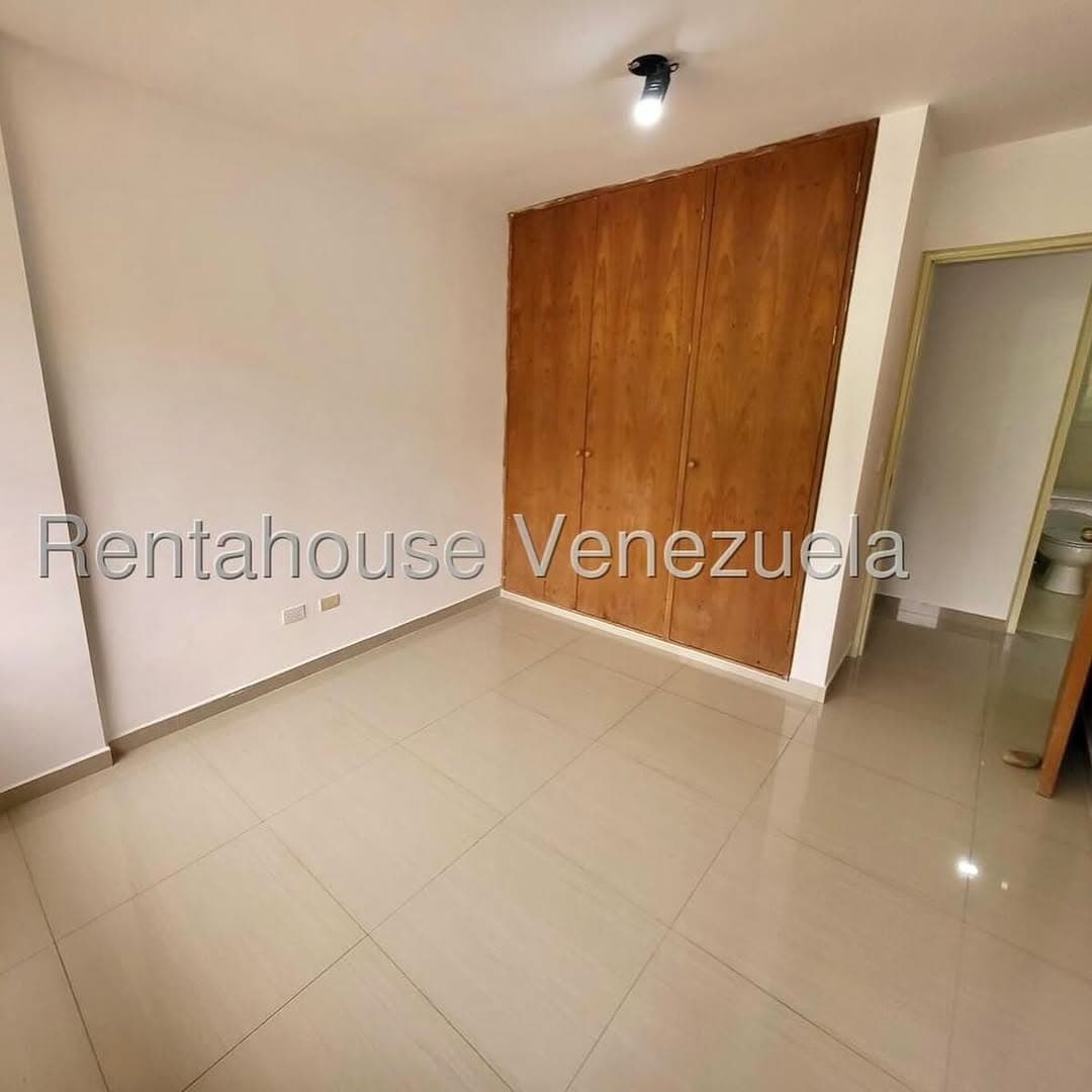 Townhouse en Simón Rodríguez, Anzoátegui 9