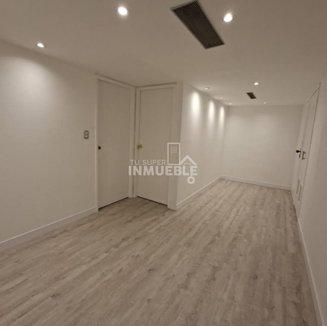 Oficina en Los Dos Caminos, Sucre - imagen 3