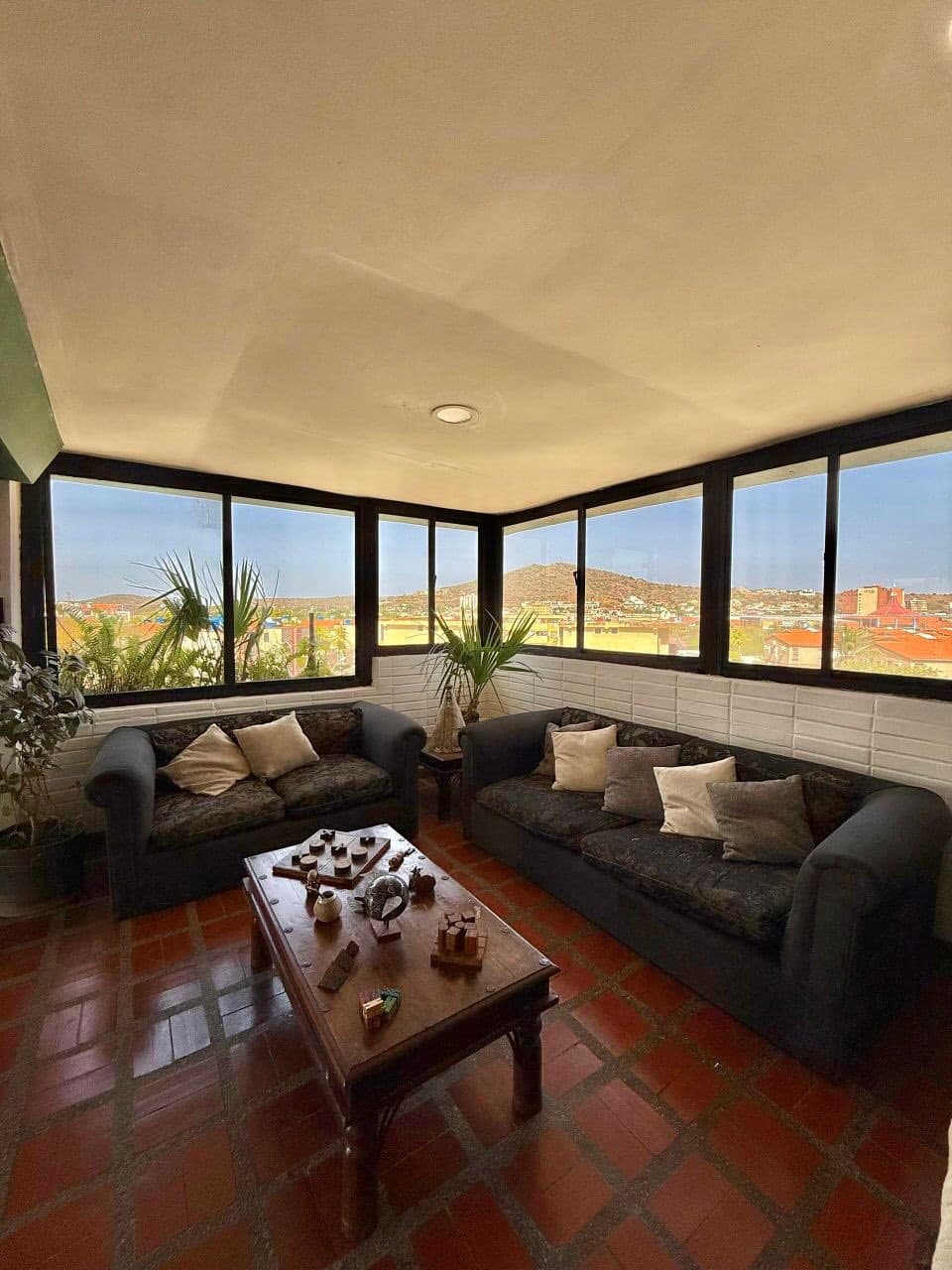 Townhouse en Pampatar, Maneiro 9