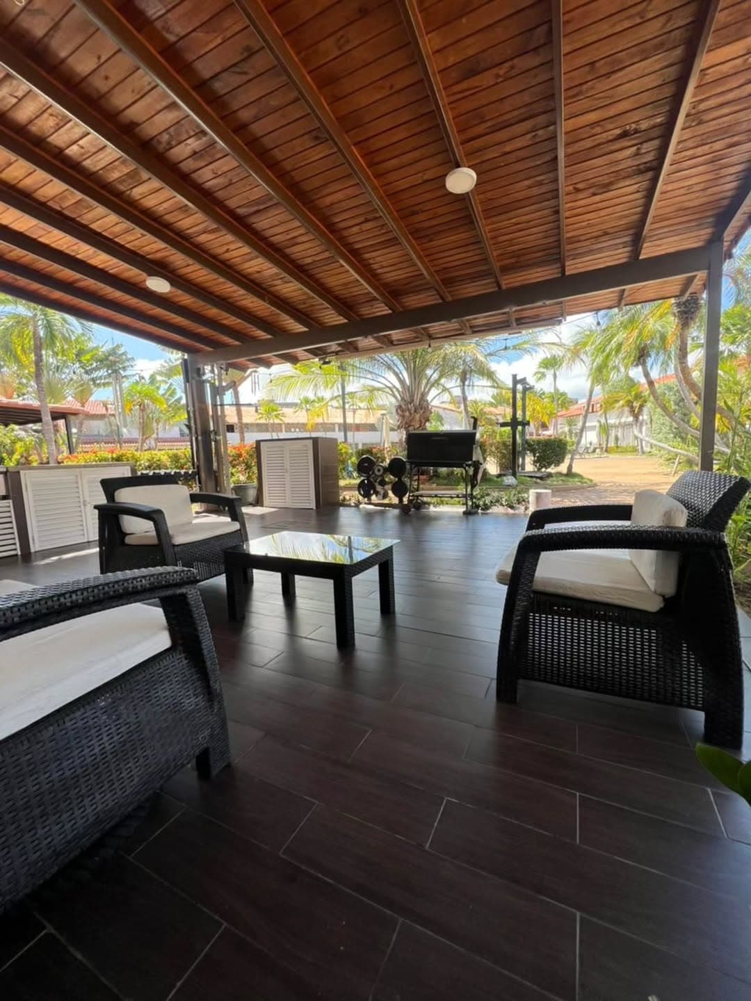 Townhouse en Pampatar, Maneiro 10