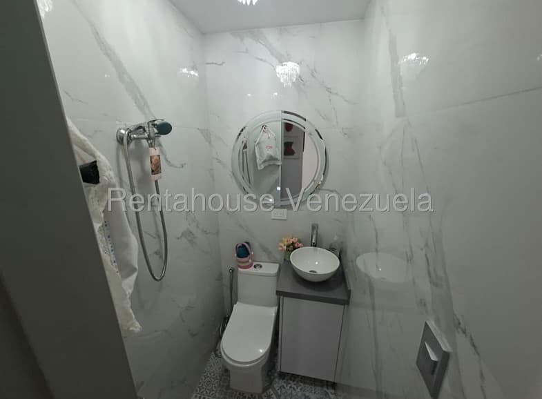 Apartamento en Altamira, Santa María de Ipire 7