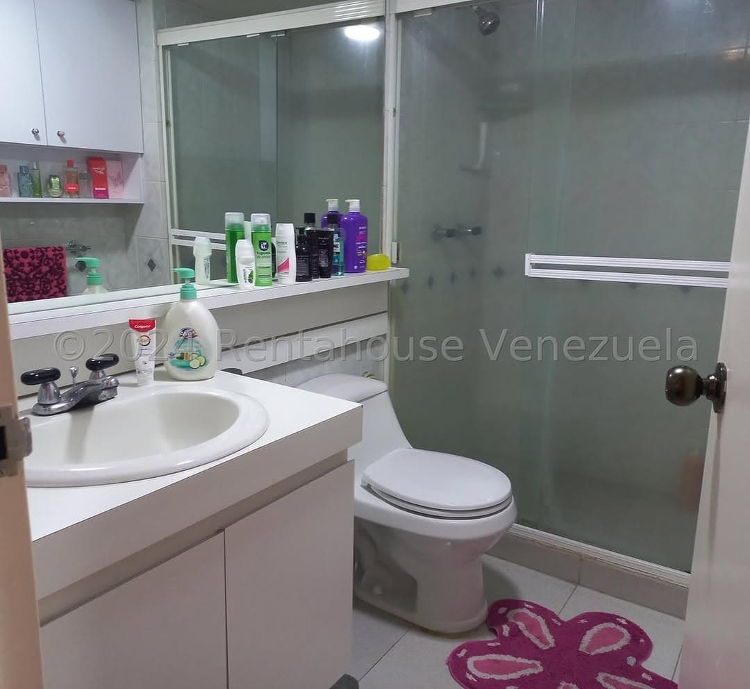 Apartamento en Los Dos Caminos, Sucre 13