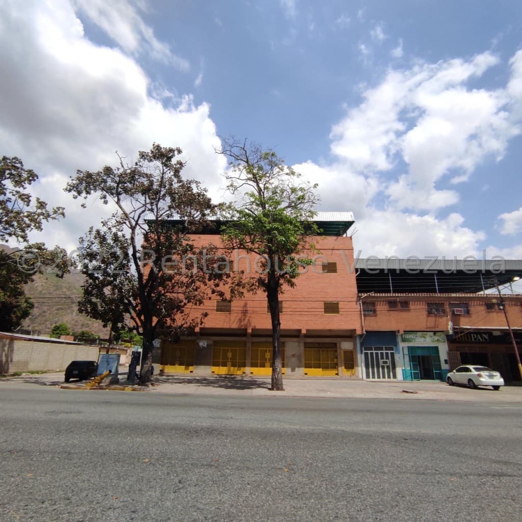 Local Comercial en Aguas Calientes, Diego Ibarra - imagen 2