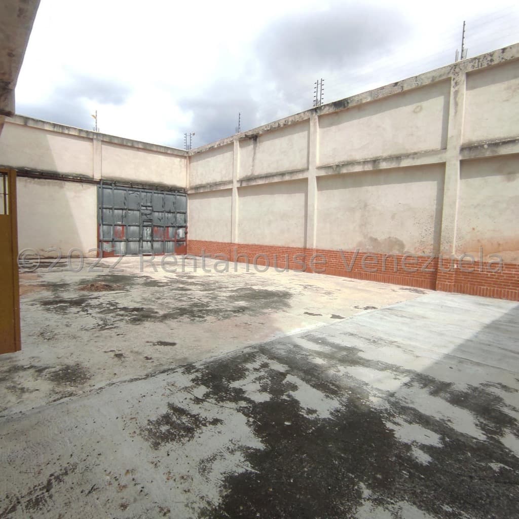 Local Comercial en Aguas Calientes, Diego Ibarra 9