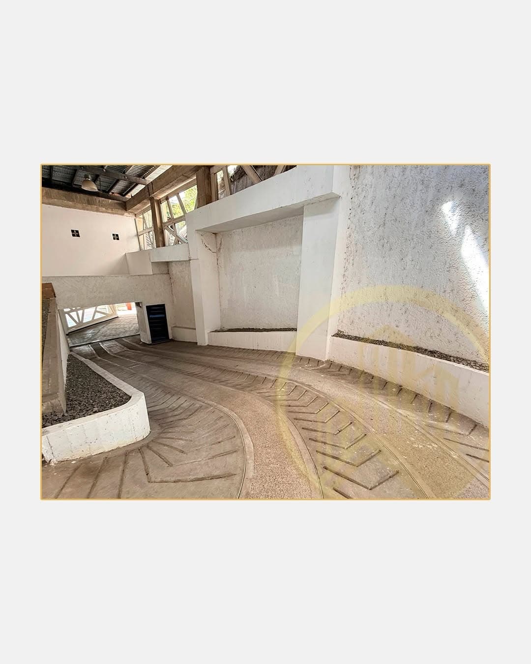 Local Comercial en Los Teques, Guaicaipuro 8