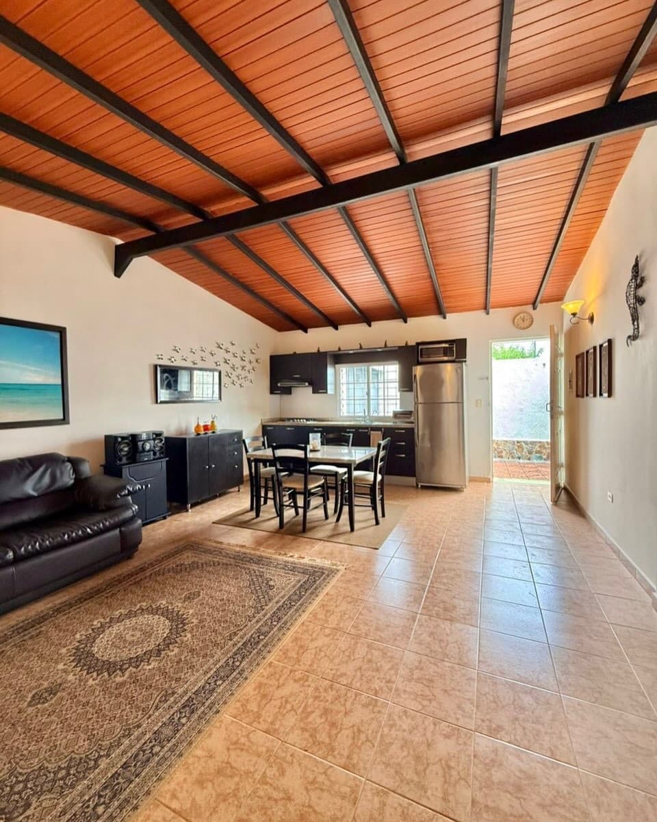 Casa en La Asunción, Arismendi 9