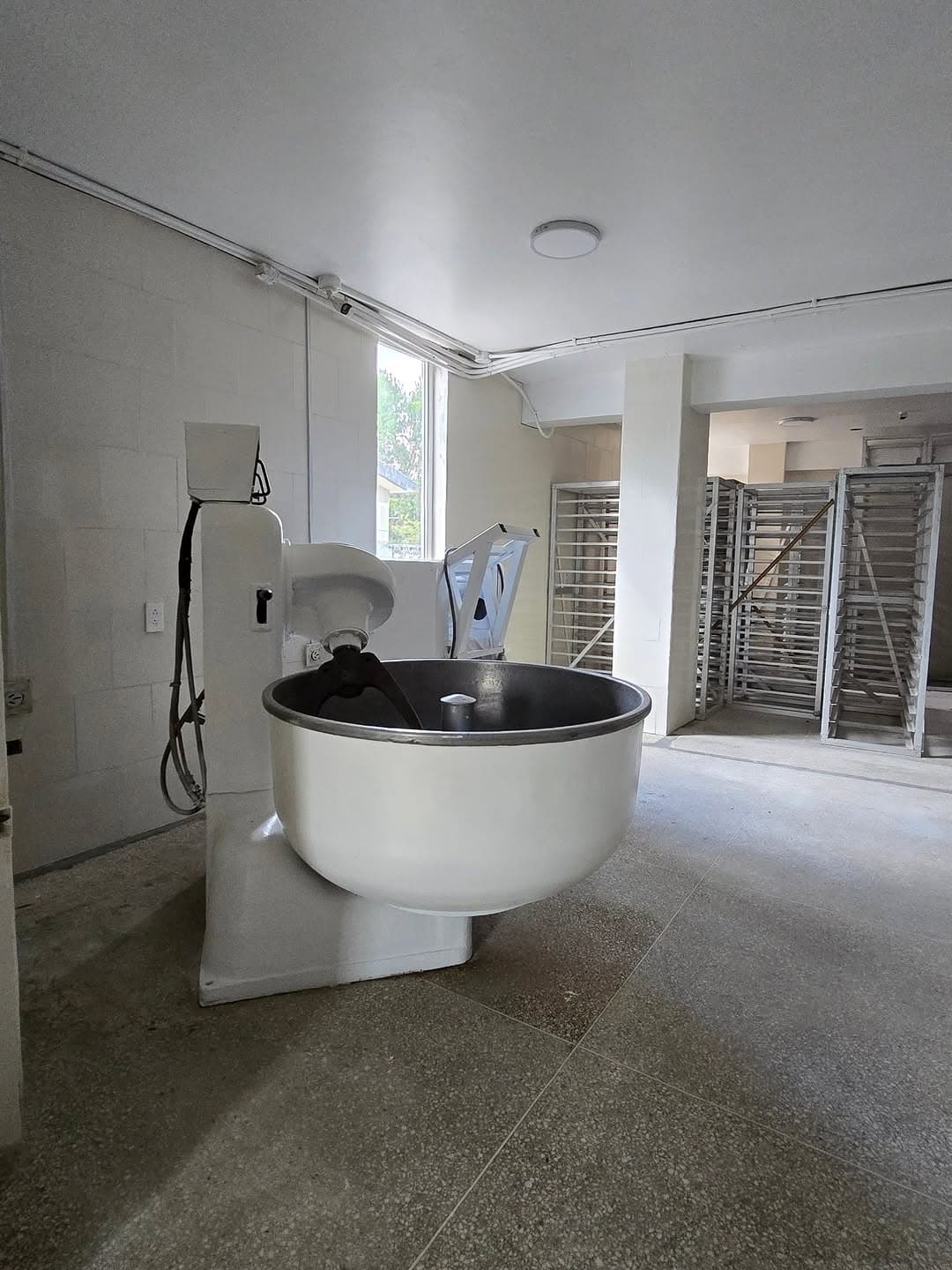 Local Comercial en La Asunción, Arismendi 8