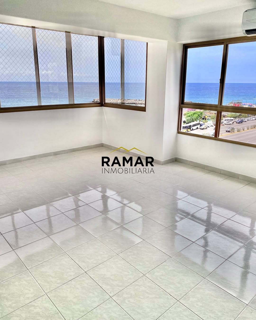 Apartamento en Caraballeda, Vargas - imagen 2