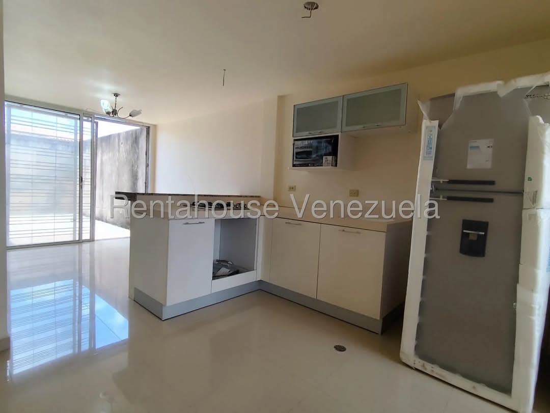 Townhouse en Pampatar, Maneiro 8
