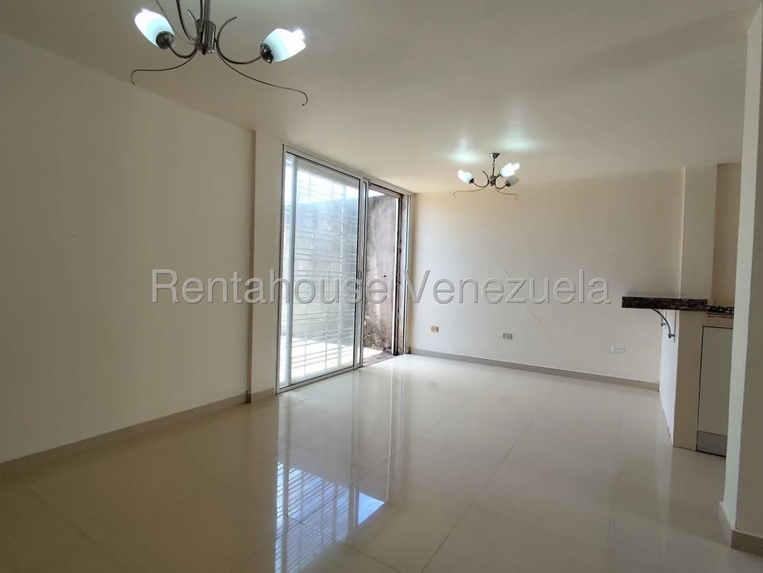 Townhouse en Pampatar, Maneiro 9