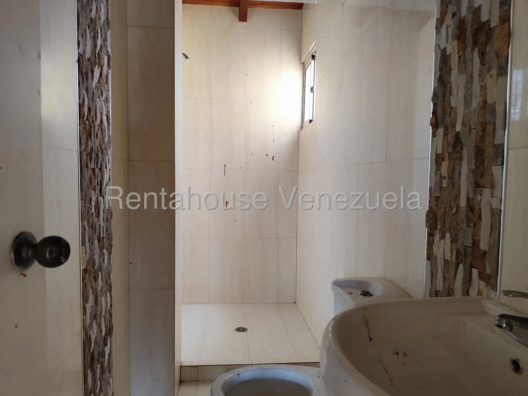 Townhouse en Pampatar, Maneiro 17