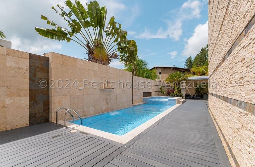 Casa en La Lagunita, El Hatillo 16