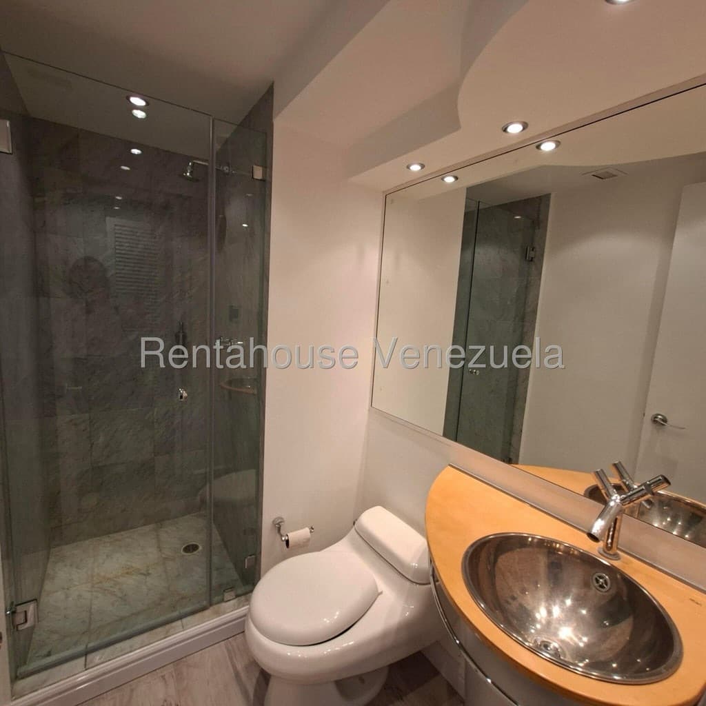 Apartamento en Altamira, Santa María de Ipire 7