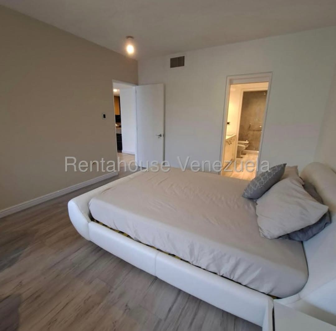 Apartamento en Altamira, Santa María de Ipire 10