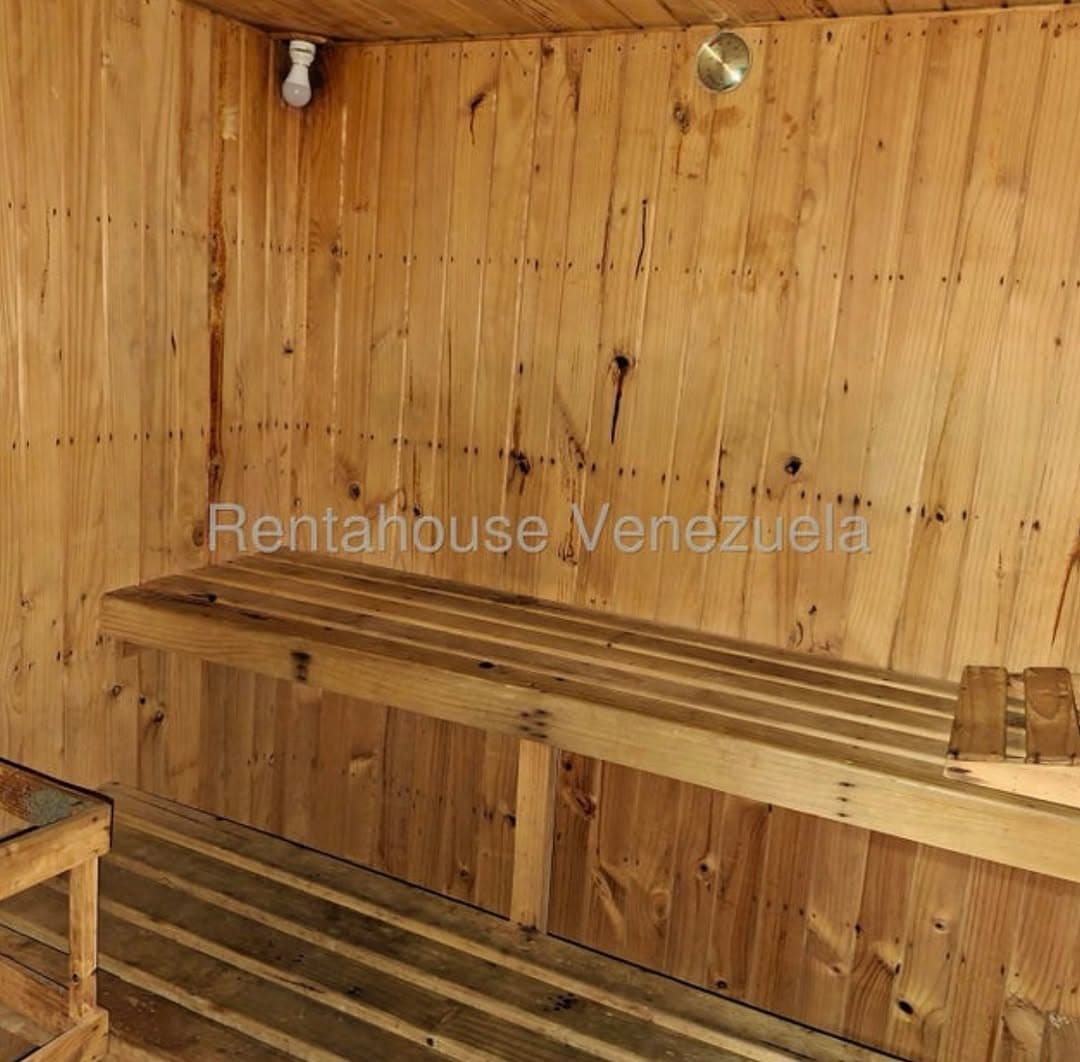 Apartamento en Altamira, Santa María de Ipire 16