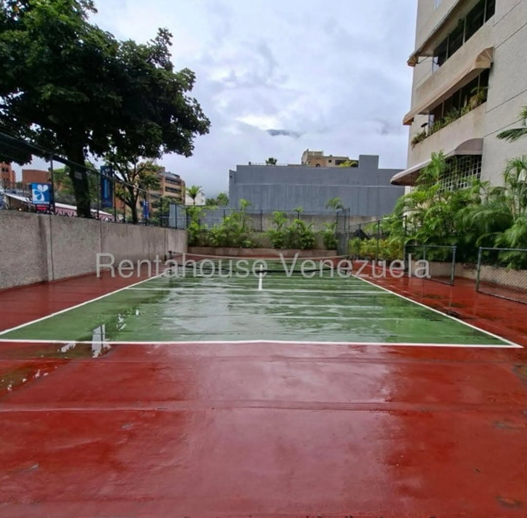 Apartamento en Altamira, Santa María de Ipire 18