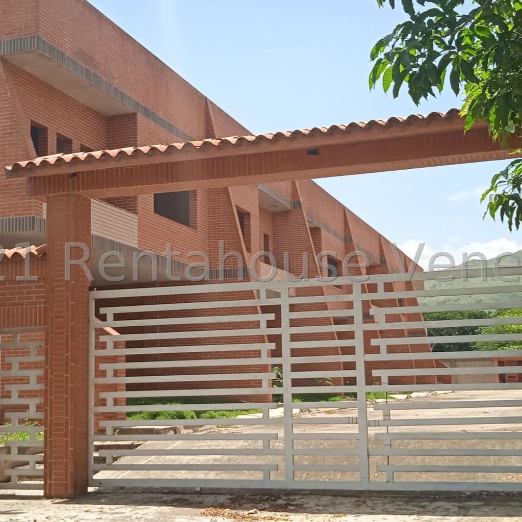 Townhouse en Girardot, Cojedes - imagen 2
